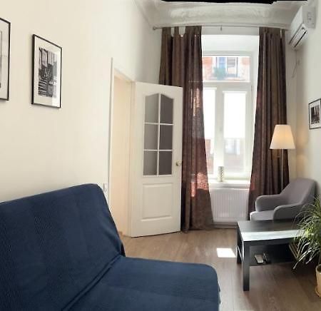 Charming Apartment Odesa Exterior photo